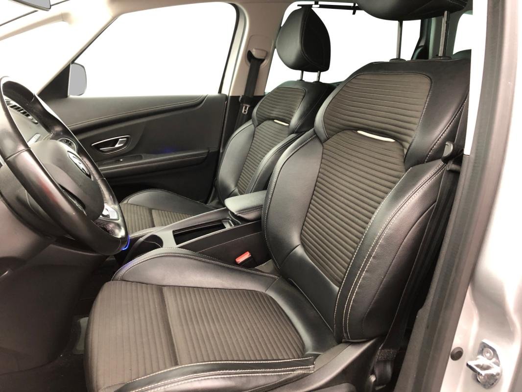 Renault Grand Scénic - Photo 9