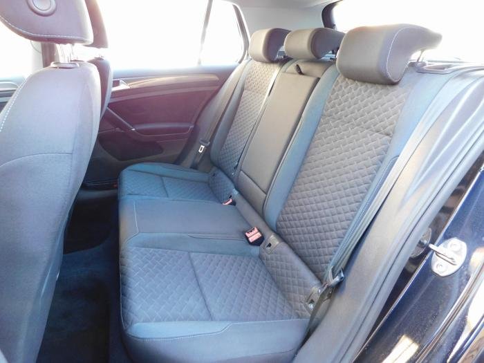 Volkswagen Golf - Photo 17