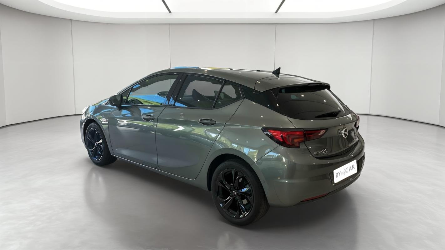Opel Astra - Photo 3