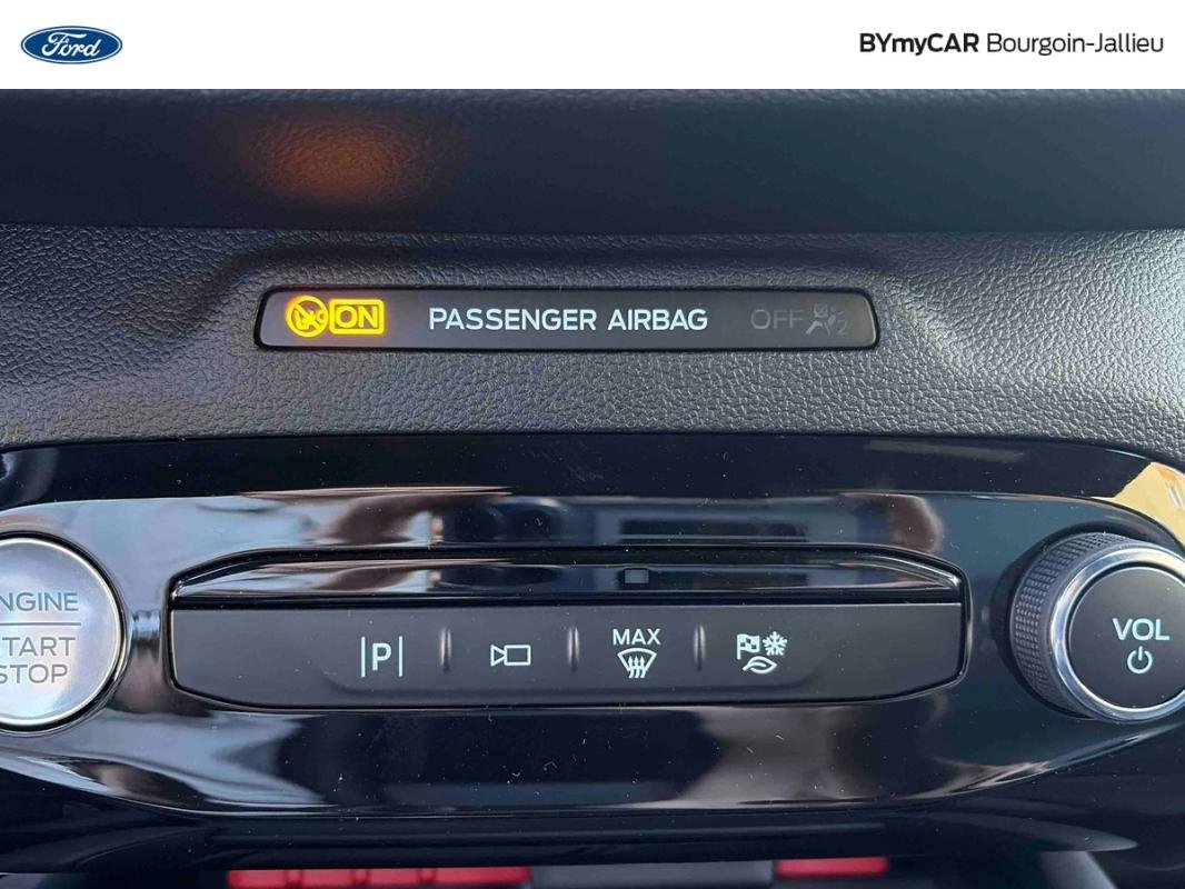 Ford Kuga - Photo 17