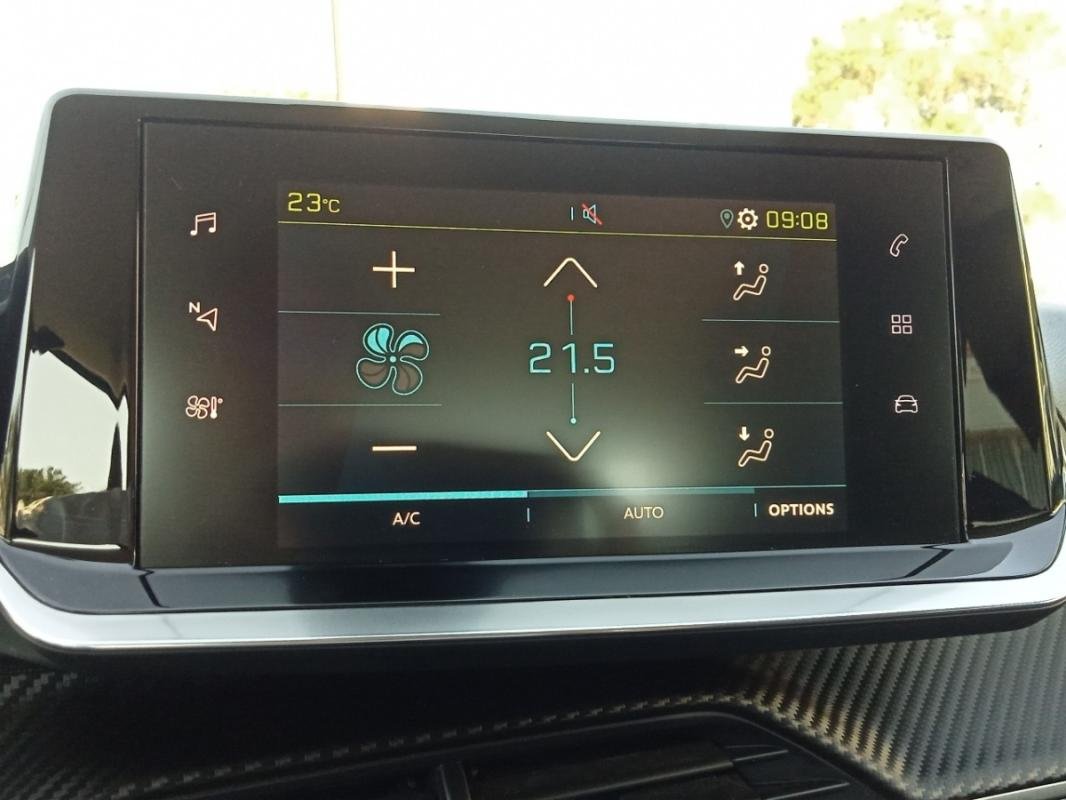 Peugeot E-208 - Photo 20