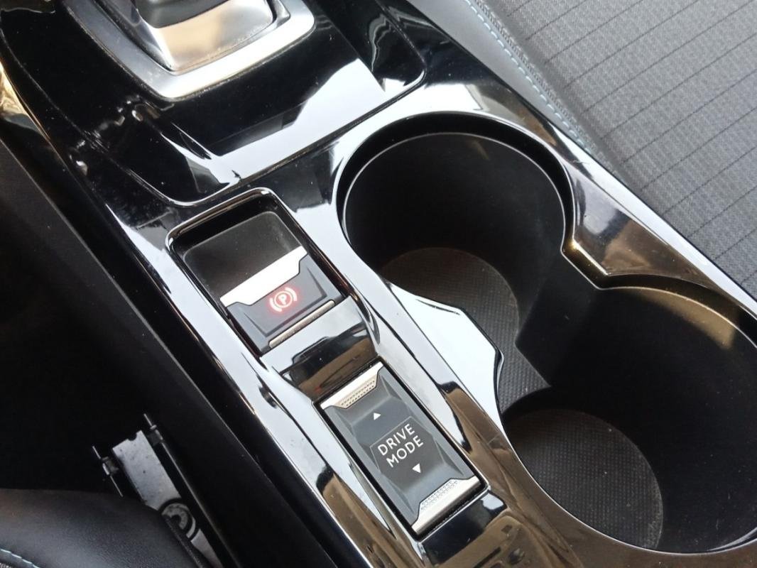 Peugeot E-208 - Photo 25