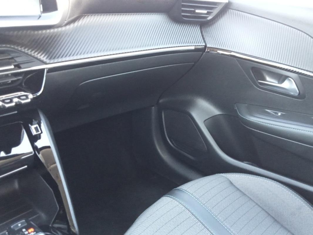 Peugeot E-208 - Photo 26