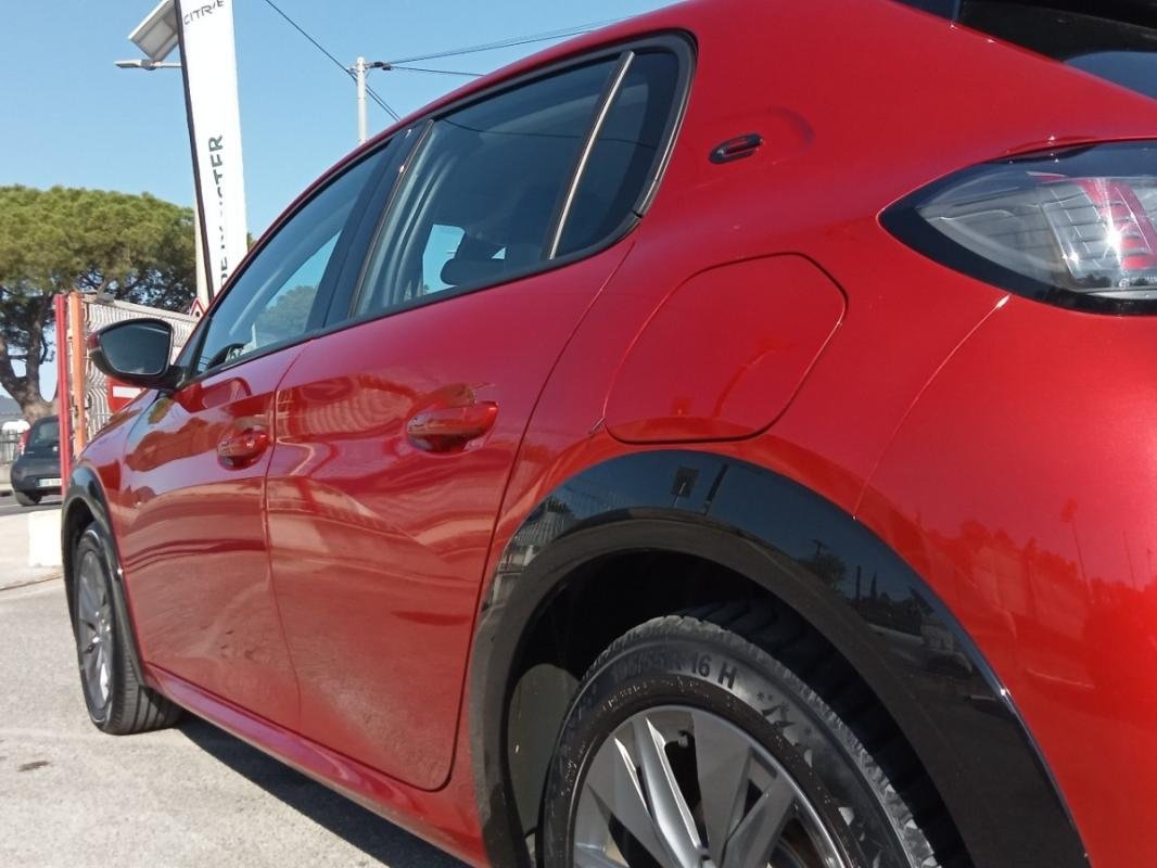 Peugeot E-208 - Photo 34