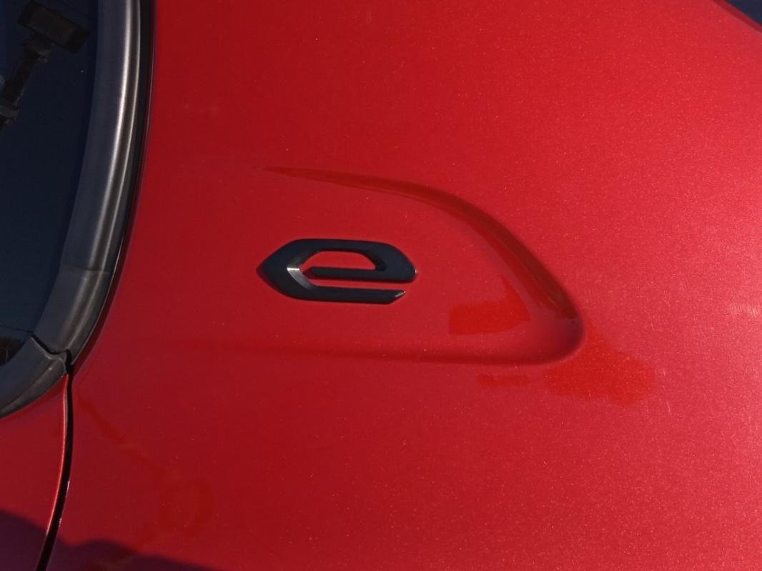 Peugeot E-208 - Photo 40