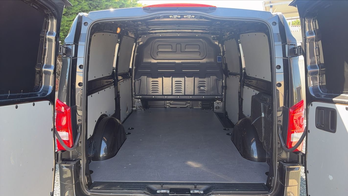 Mercedes Vito - Photo 14