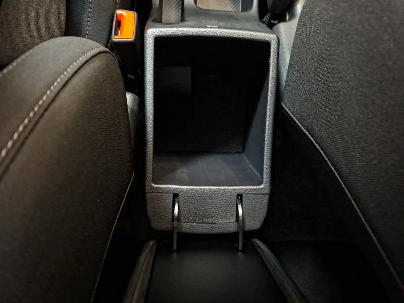 Kia Stonic - Photo 38