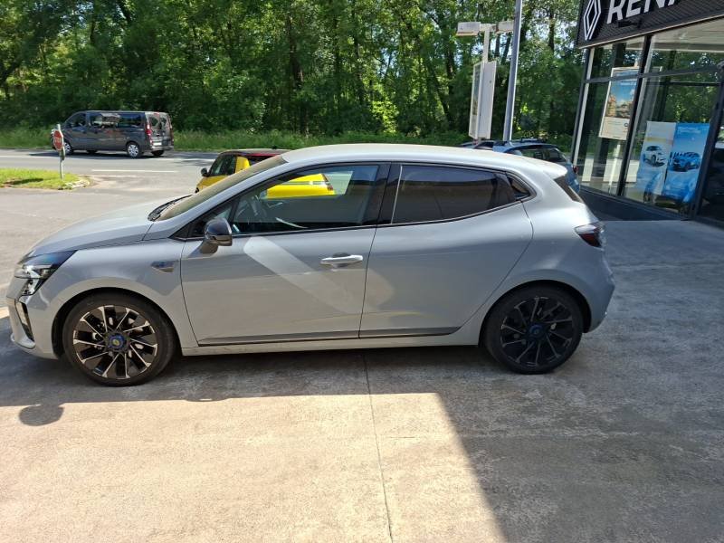 Renault Clio - Photo 2