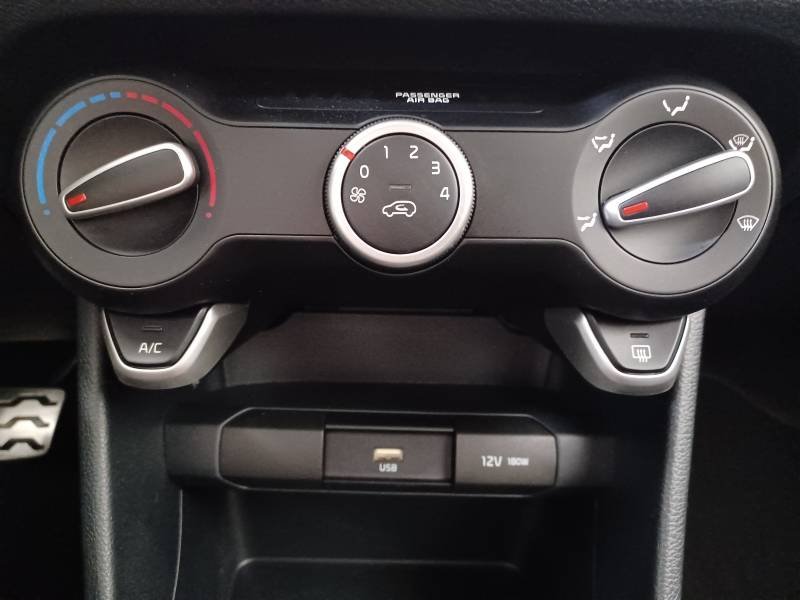 Kia Picanto - Photo 28
