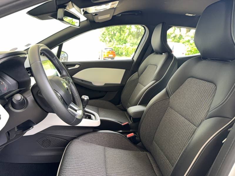 Renault Clio - Photo 16