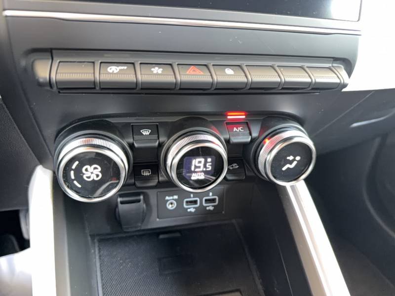 Renault Clio - Photo 22