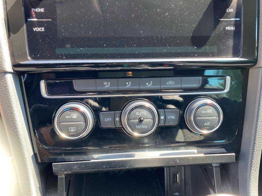 Volkswagen Golf - Photo 19
