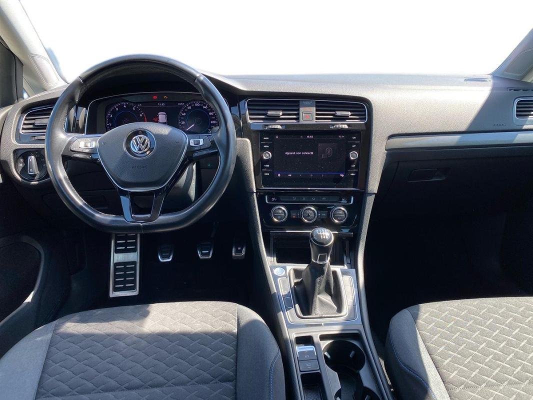 Volkswagen Golf - Photo 8