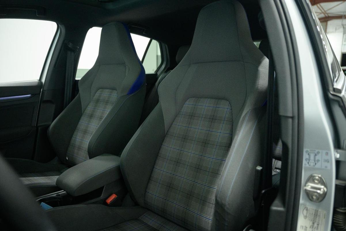 Volkswagen Golf - Photo 13