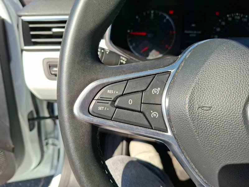 Renault Clio - Photo 24