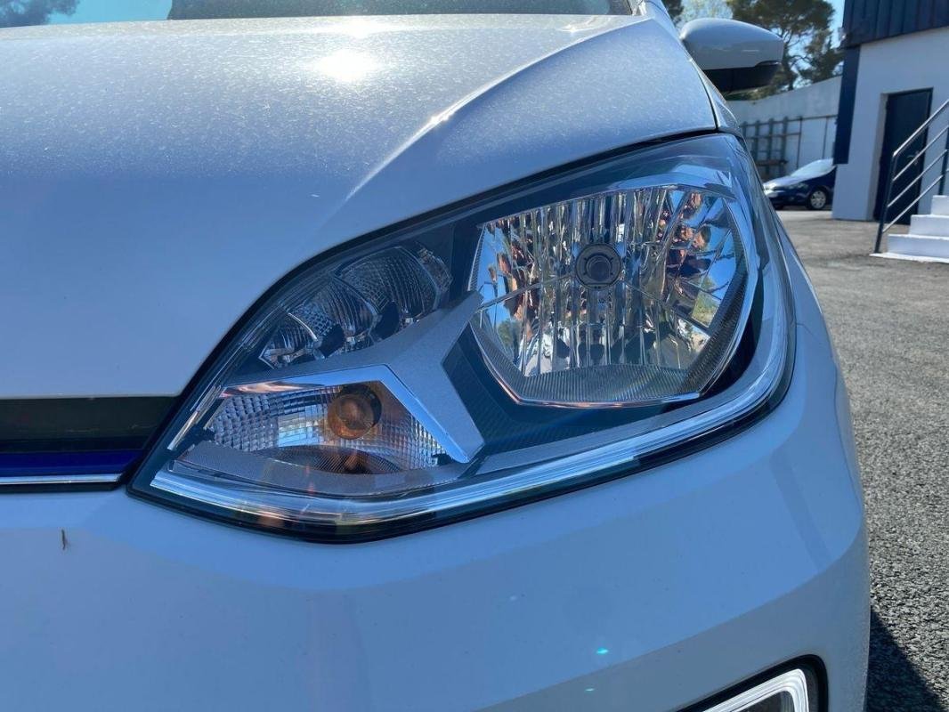 Volkswagen E-Up! - Photo 25
