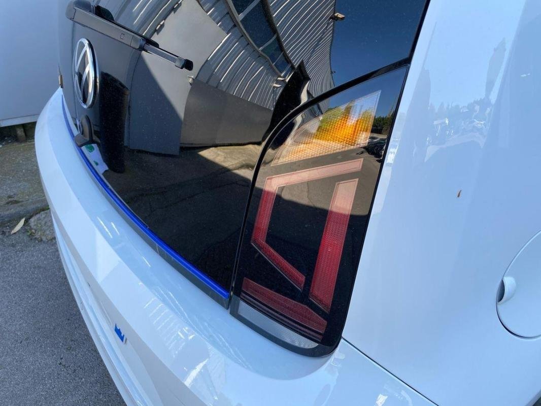 Volkswagen E-Up! - Photo 30