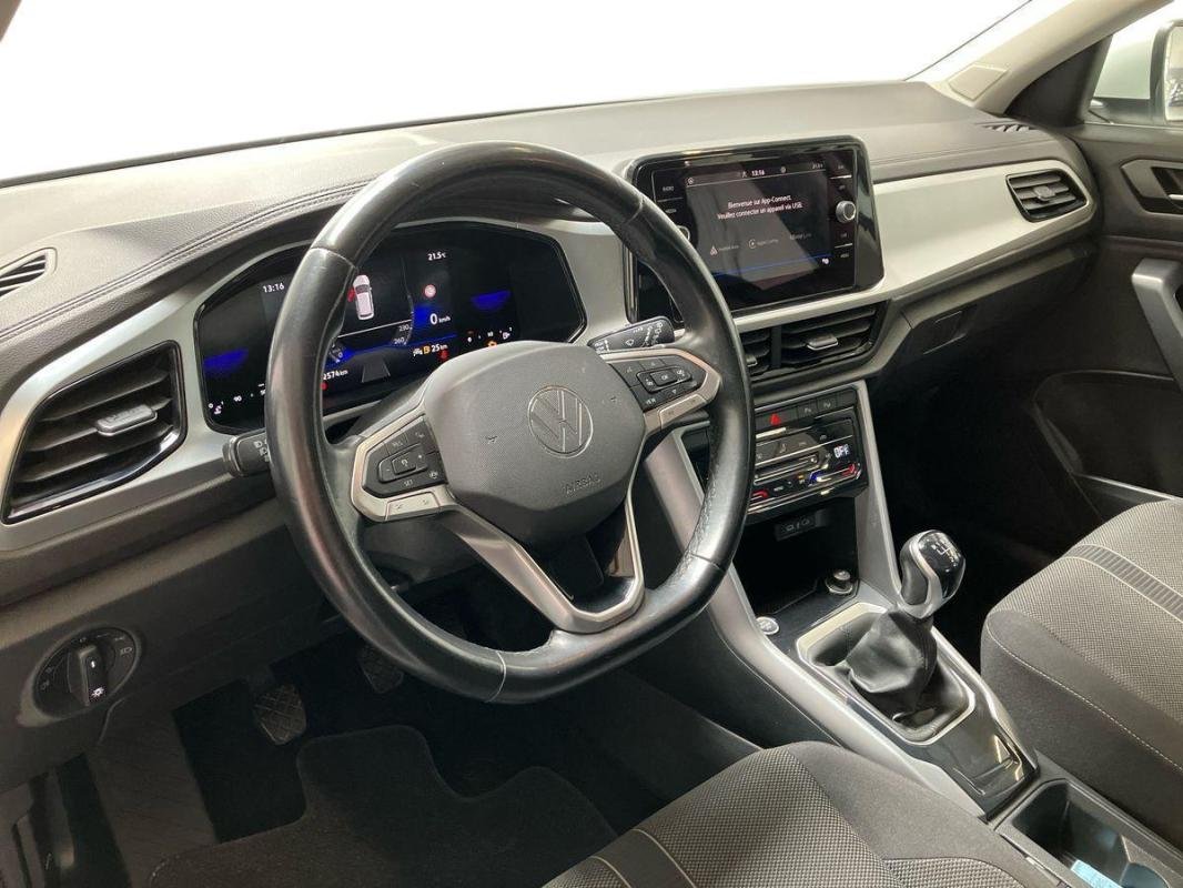 Volkswagen T-Roc - Photo 9