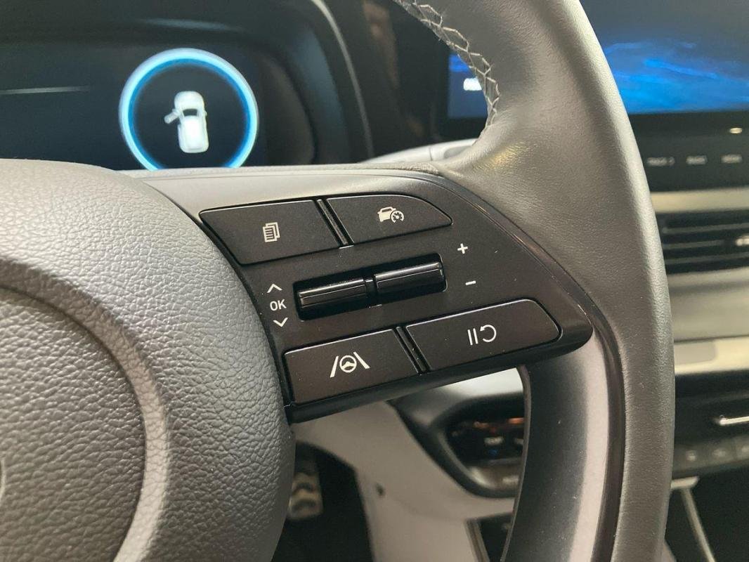 Hyundai Accent - Photo 21