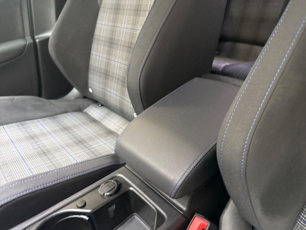 Volkswagen Golf - Photo 12