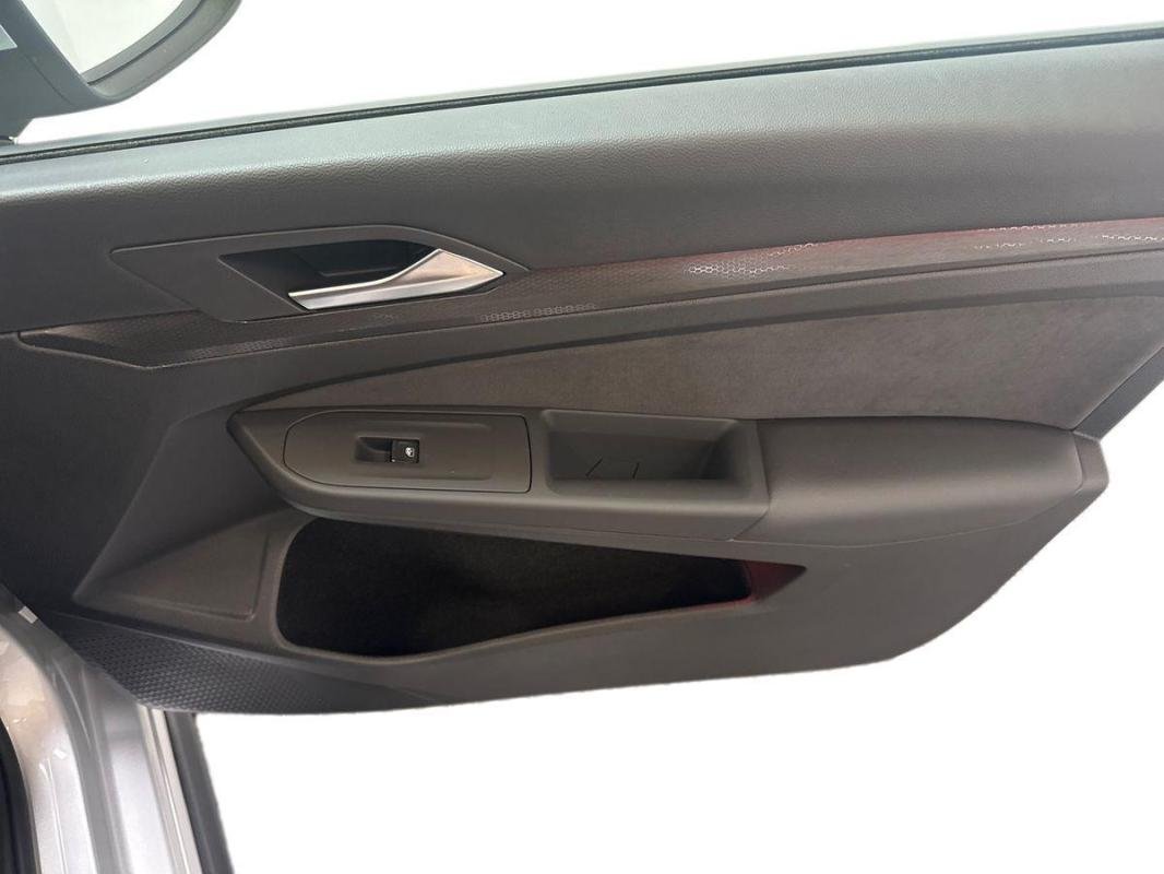 Volkswagen Golf - Photo 15