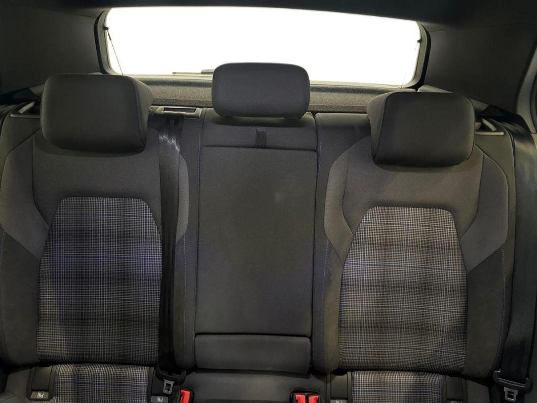 Volkswagen Golf - Photo 22