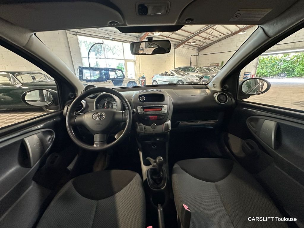 Toyota Aygo - Photo 8