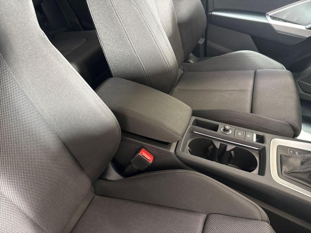 Audi Q3 Sportback - Photo 12