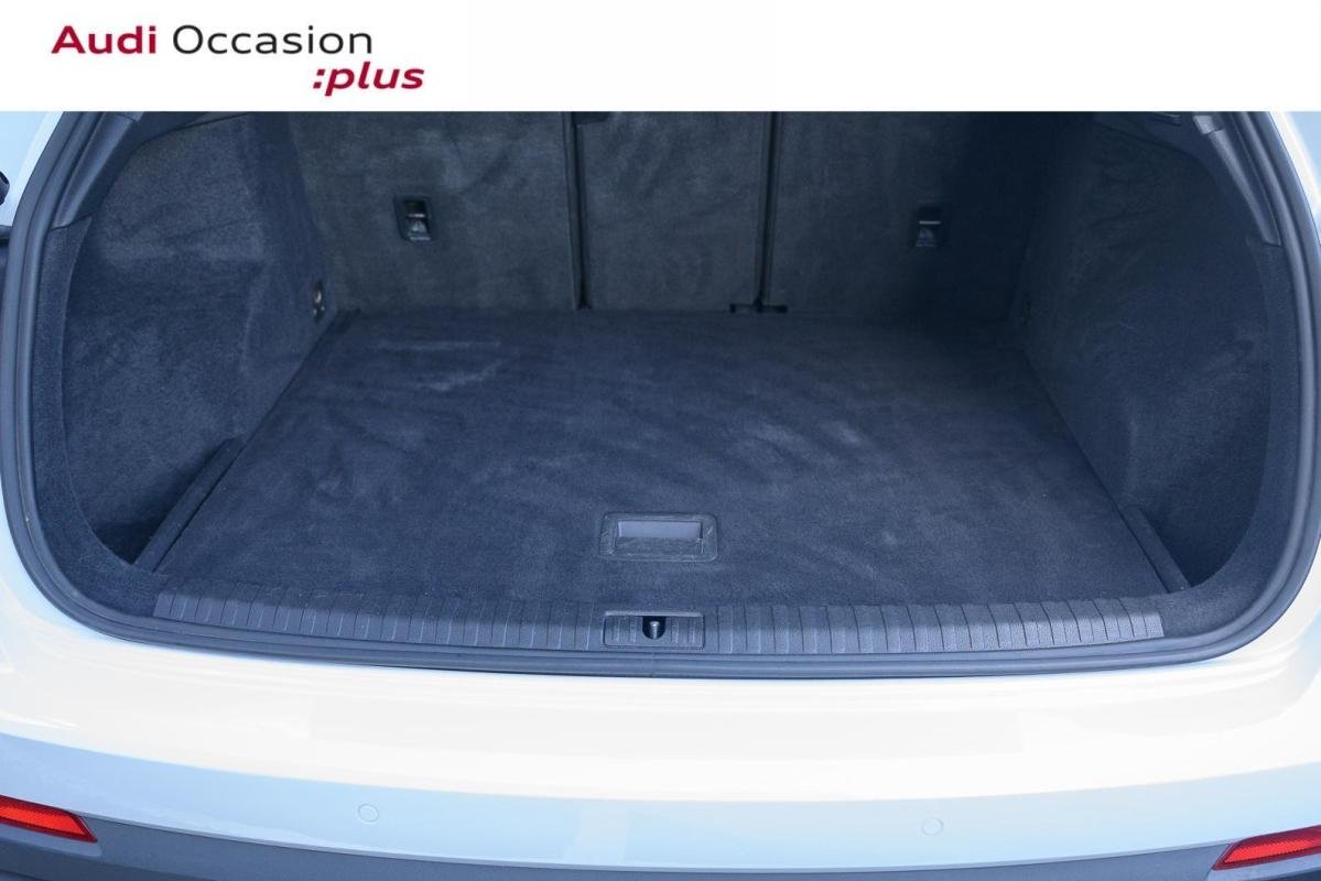 Audi Q3 - Photo 11