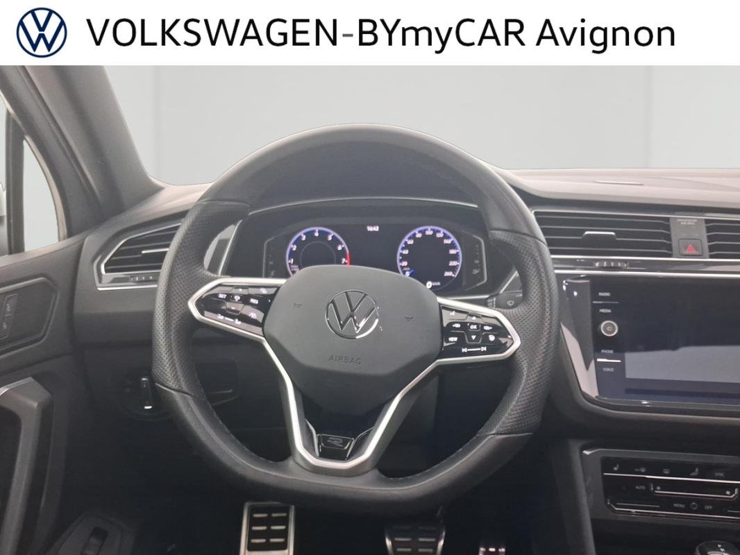 Volkswagen Tiguan - Photo 11