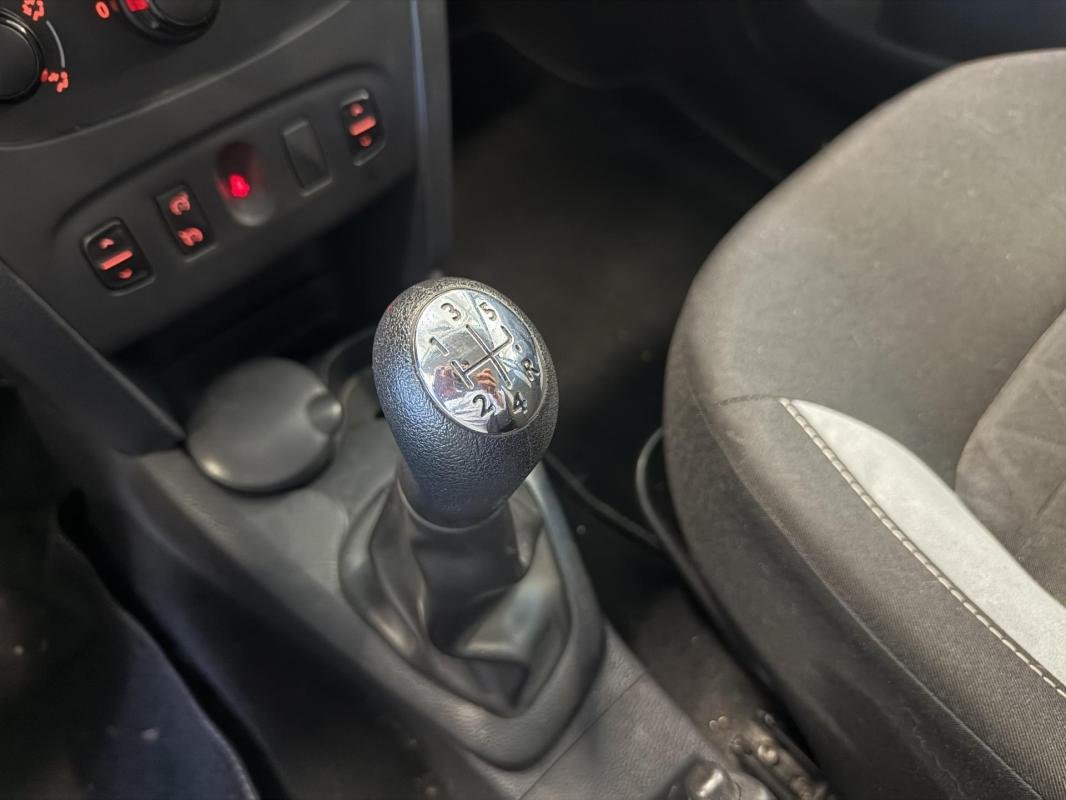 Dacia Sandero - Photo 21