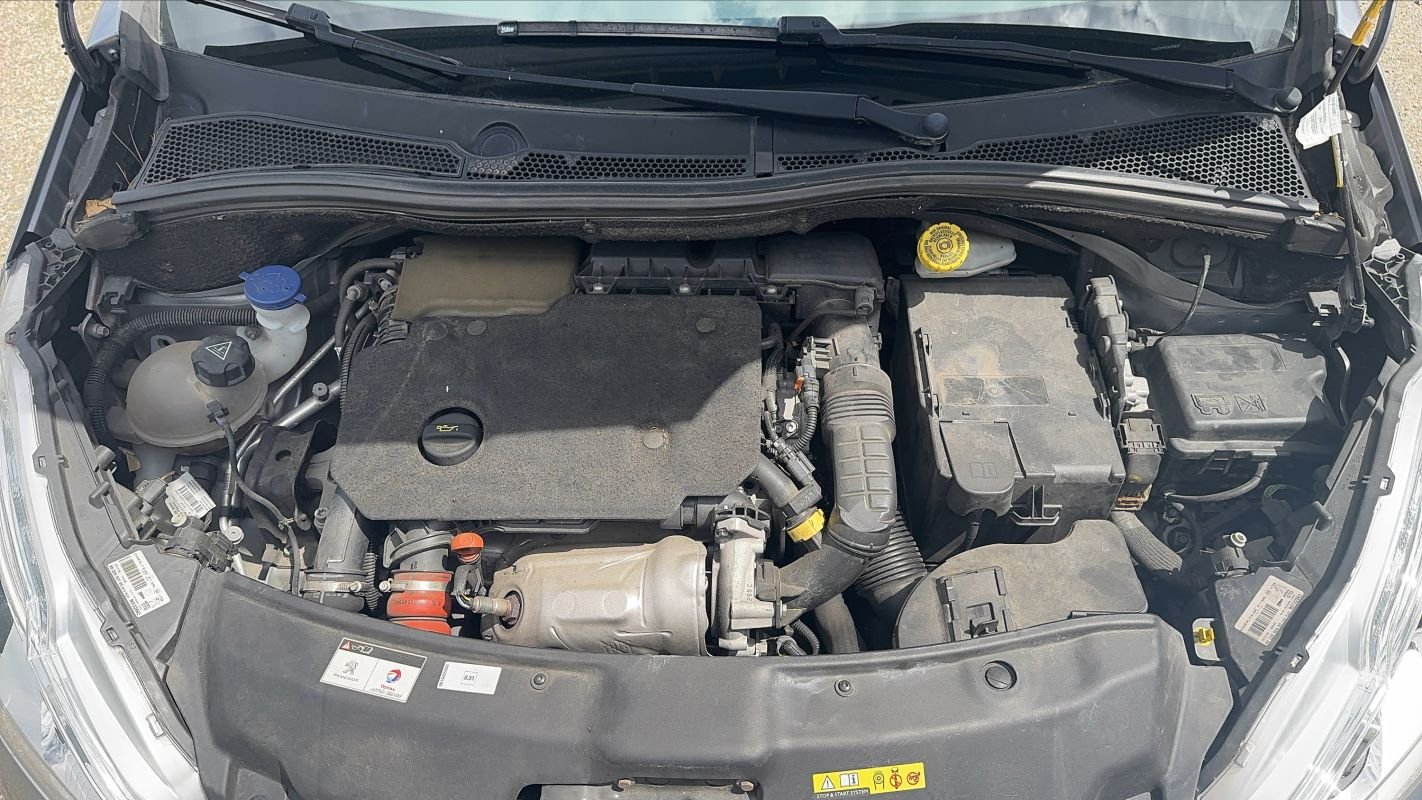 Peugeot 208 - Photo 15
