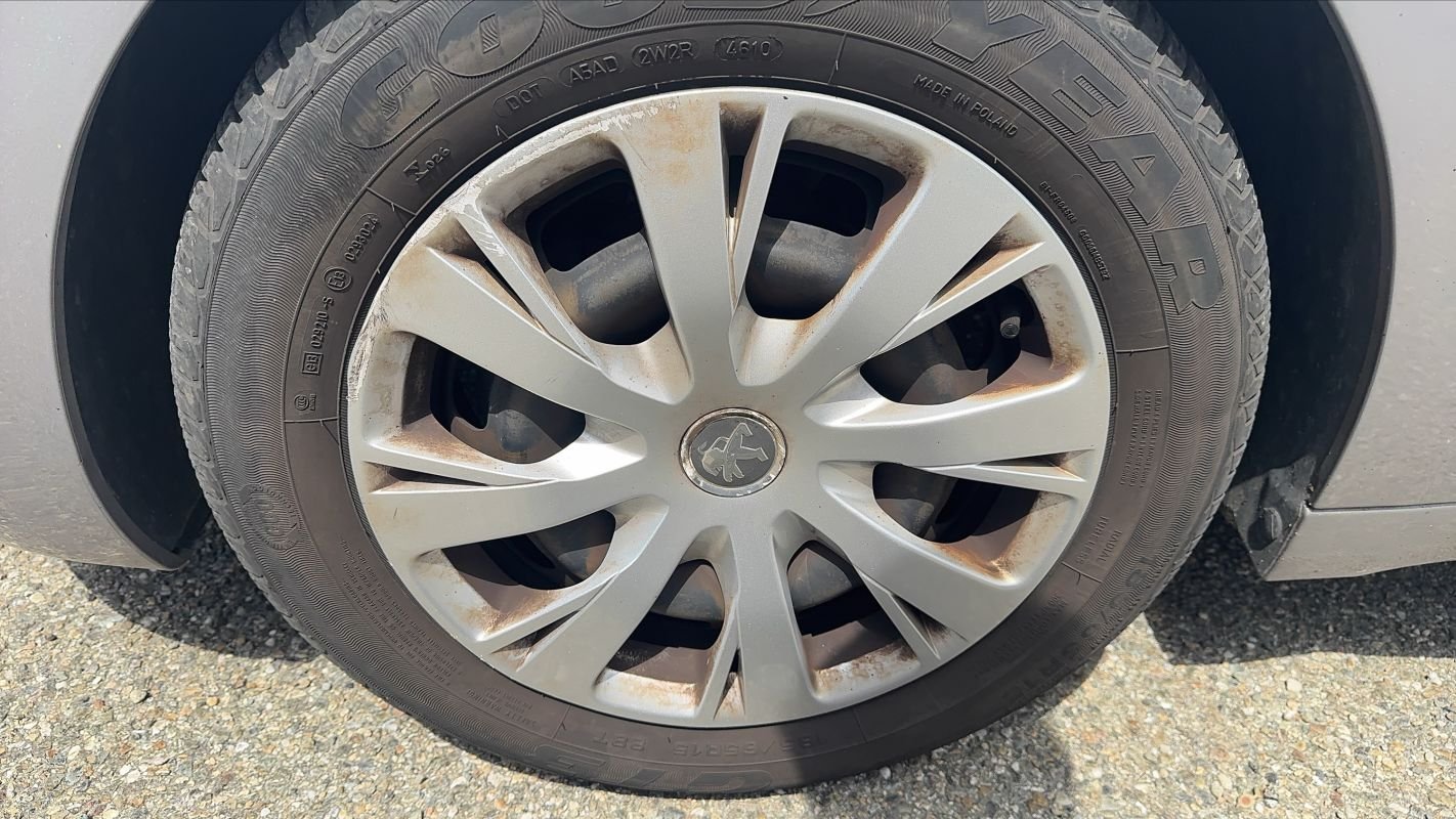Peugeot 208 - Photo 18