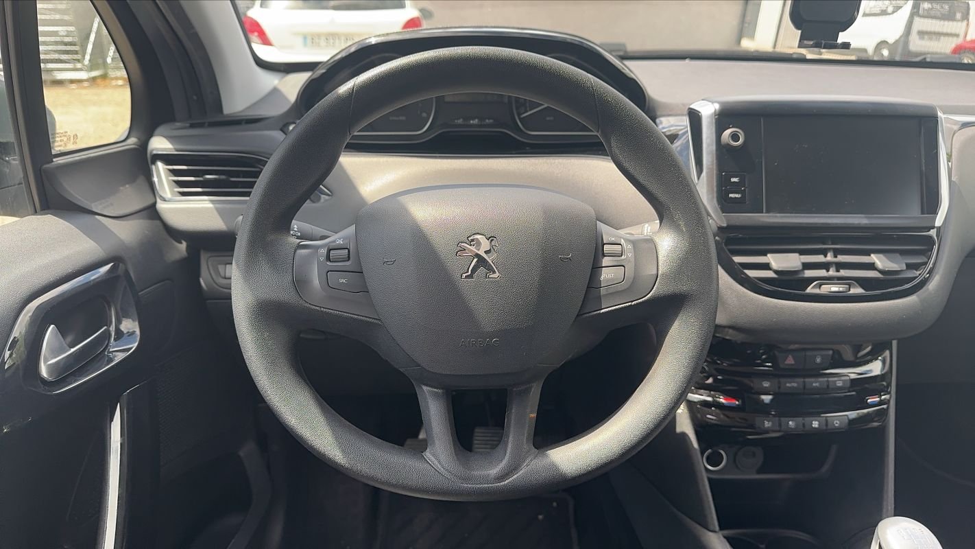 Peugeot 208 - Photo 22