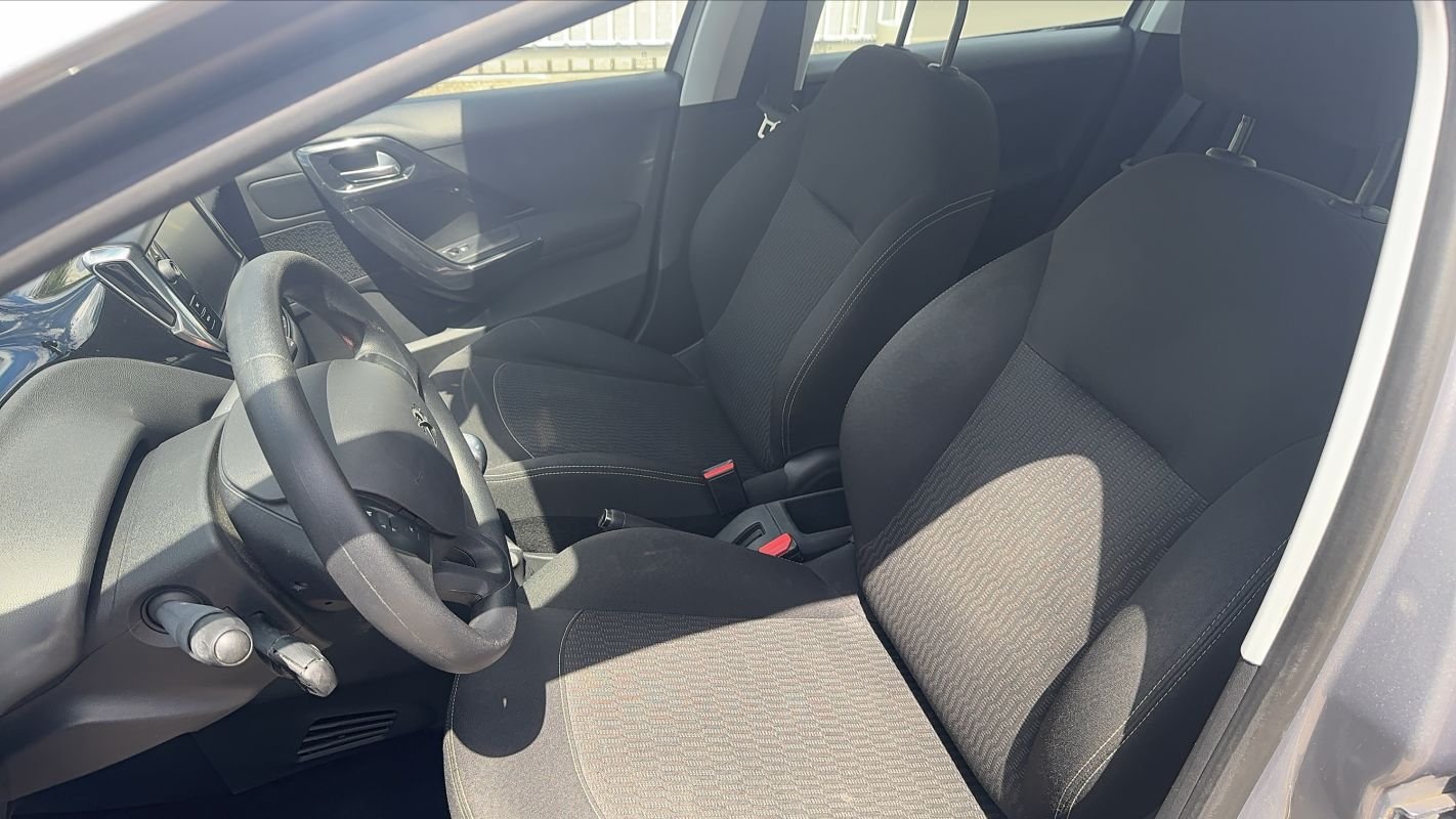 Peugeot 208 - Photo 25