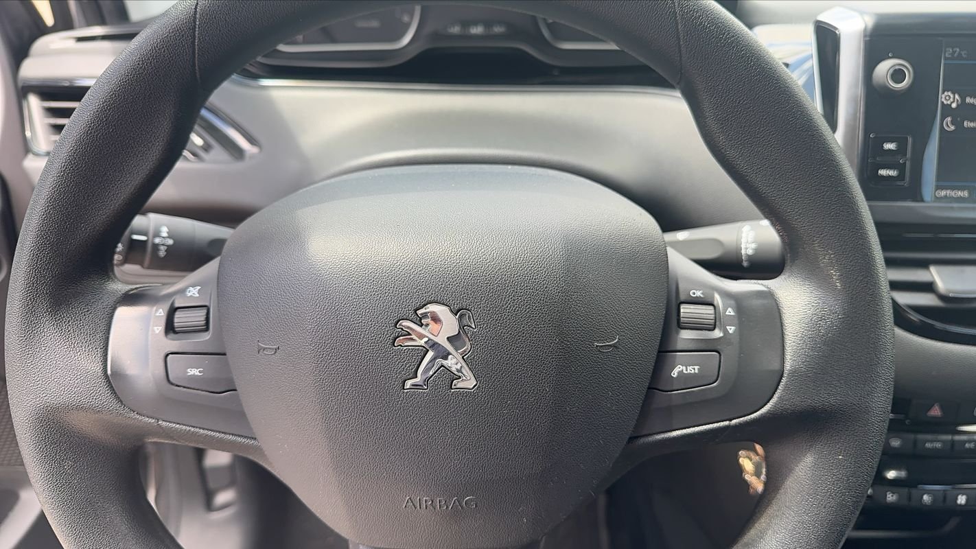 Peugeot 208 - Photo 26