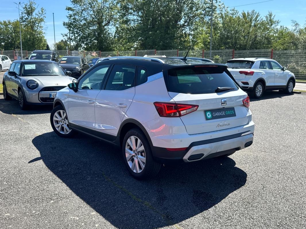 Seat Arona - Photo 2