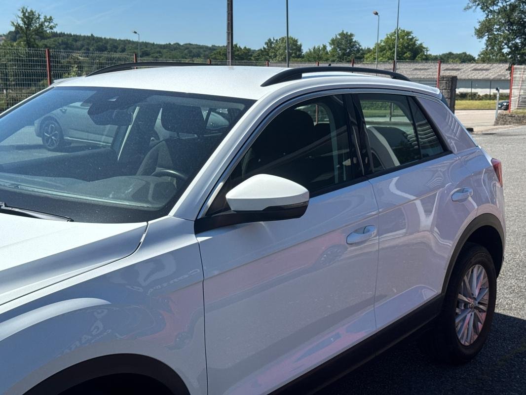Volkswagen T-Roc - Photo 26