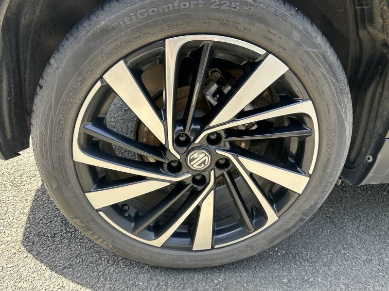 MG ZS - Photo 11