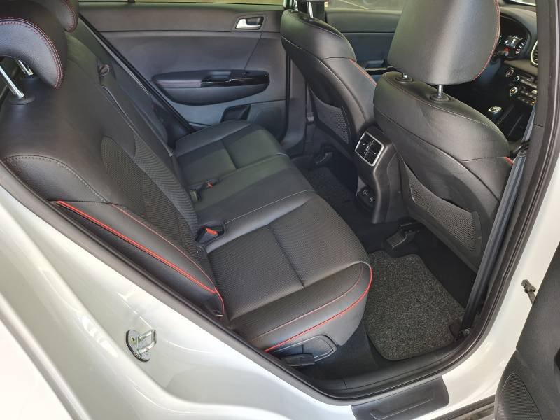 Kia Sportage - Photo 14