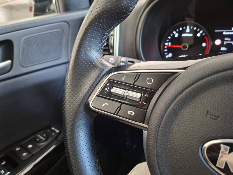 Kia Sportage - Photo 22