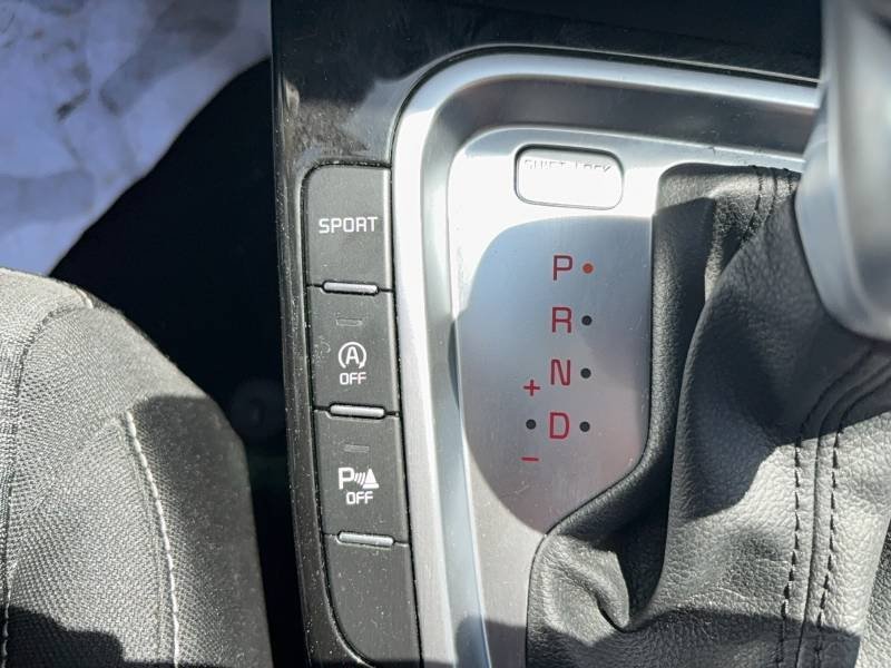 Kia CEED - Photo 25