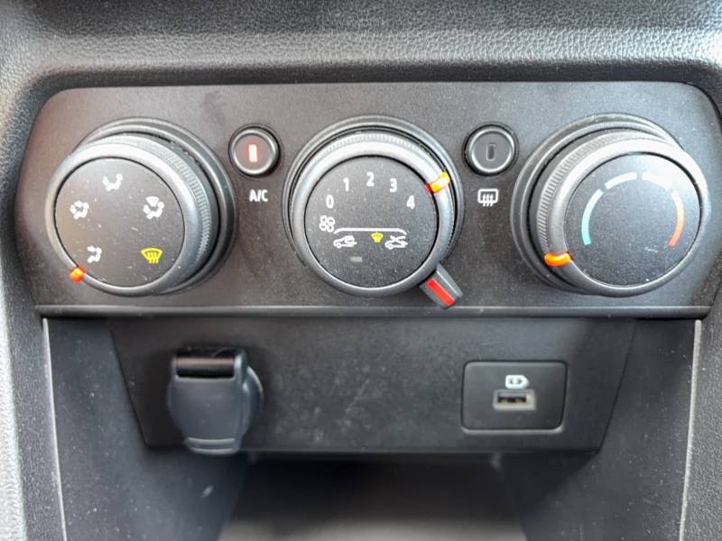 Dacia Sandero - Photo 24