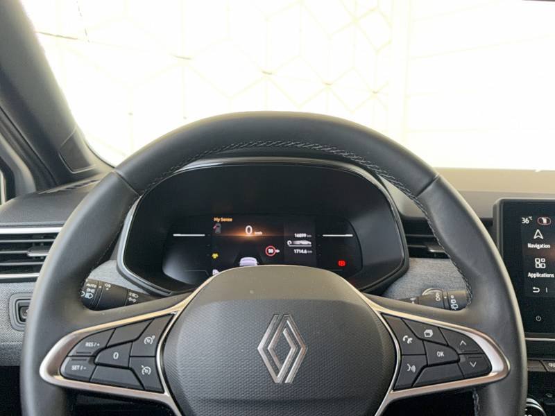 Renault Clio - Photo 23