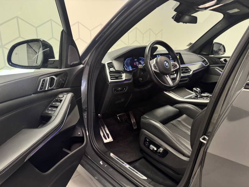 BMW X5 - Photo 44