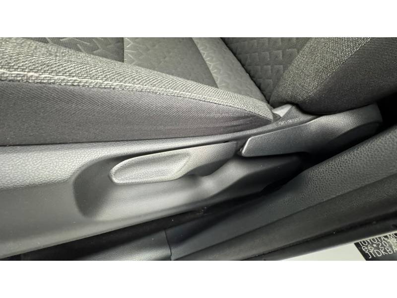 Toyota Yaris - Photo 11