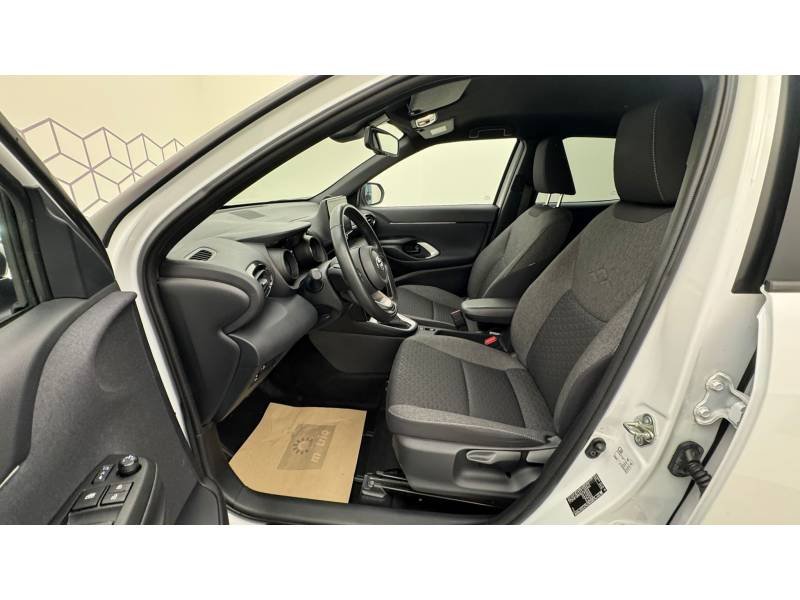Toyota Yaris - Photo 8