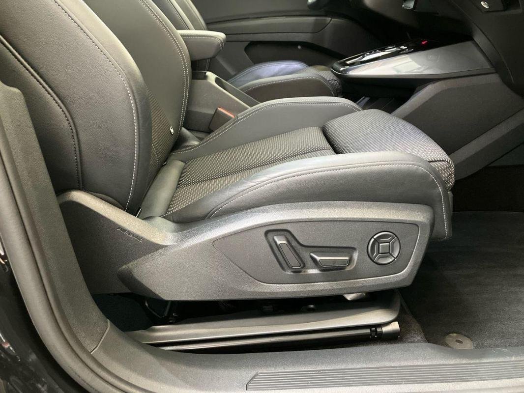 Audi Q4 e-tron - Photo 14
