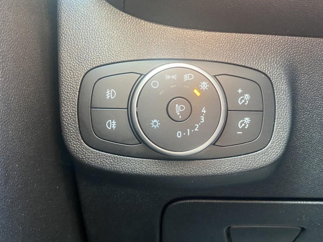 Ford Fiesta - Photo 17