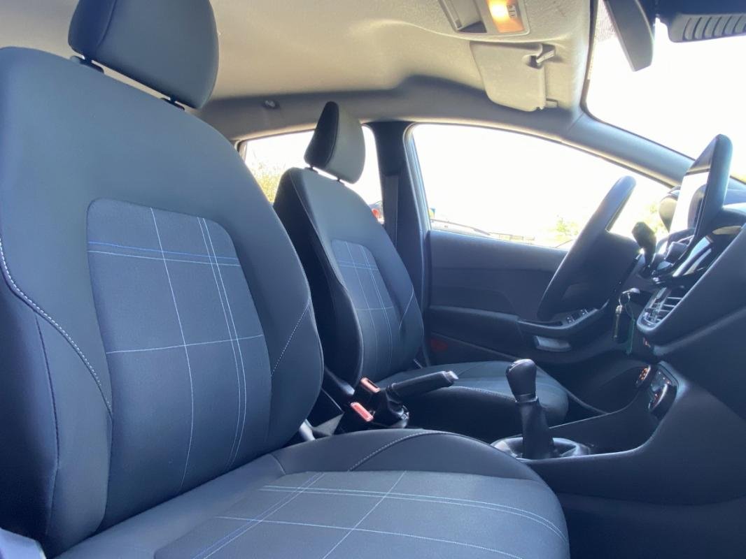 Ford Fiesta - Photo 19